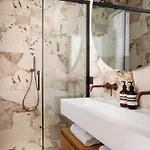Exclusive With Ac - 2bd-6p - Quartier Latin